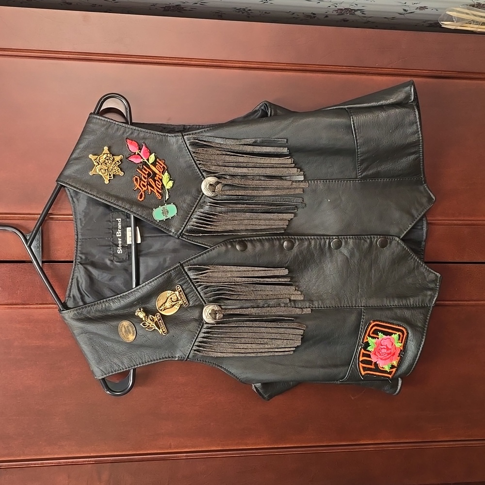 5X HP. Steer Brand Leather Motorcycle Vet with Fringe, Vintage Pins & Patches